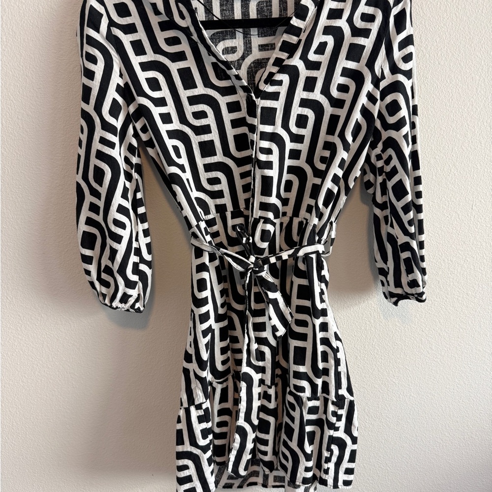 Zara Monochrome Abstract Print Blouse